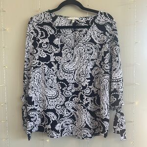 Chaus Black and White Relaxed Graphic Tie Front Blouse